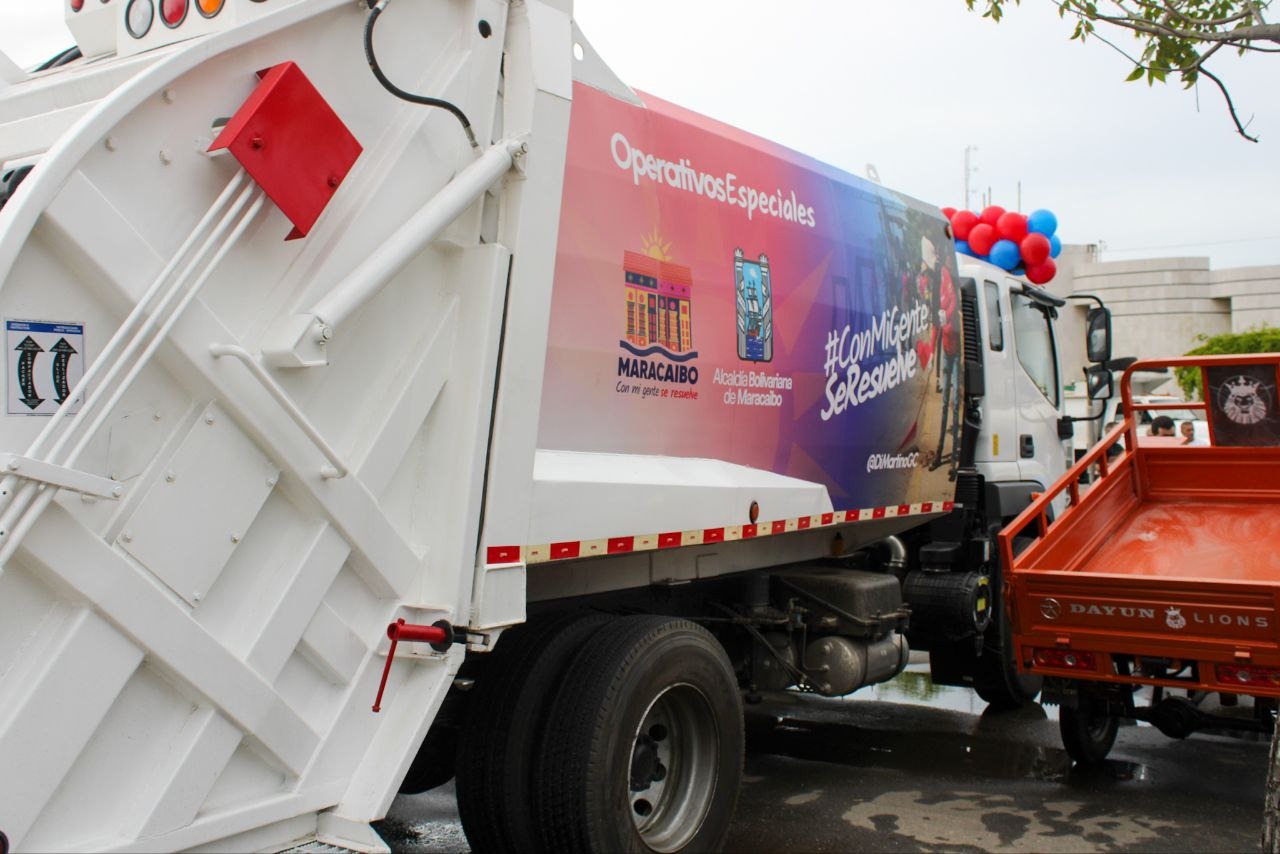 Alcaldía de Maracaibo refuerza plan de limpieza con camiones, trimotos y 150 trabajadores