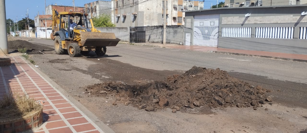 Hidrolago soluciona bote de aguas blancas en Cumbres de Maracaibo