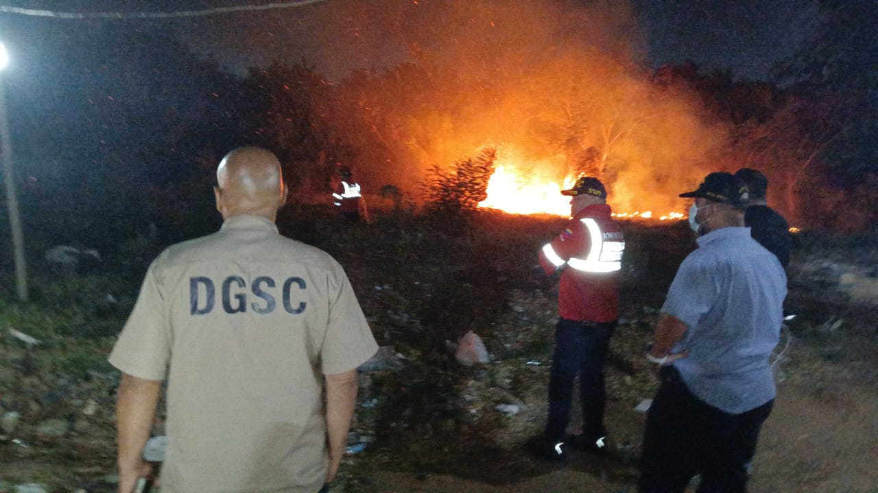 Acción inmediata de Bomberos y cuerpos de seguridad controló incendio en Grano de Oro